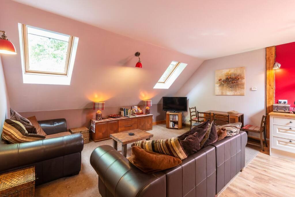 The Beeches Studio, Highlands Of Scotland Newtonmore Bagian luar foto