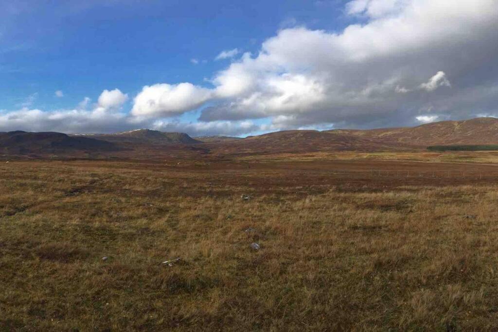 The Beeches Studio, Highlands Of Scotland Newtonmore Bagian luar foto